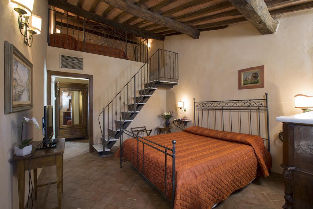 Camere Dentro Il Castello Monteriggioni Oda fotoğraf